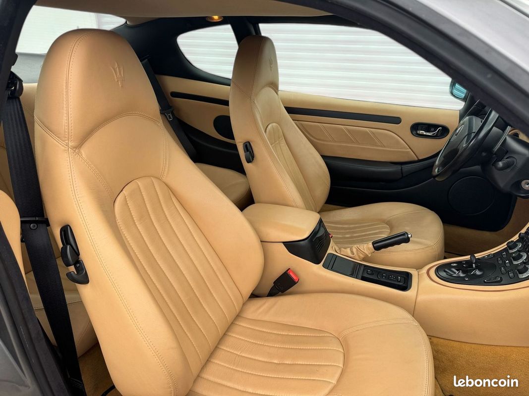 Maserati COUPE 4.2 CAMBIOCORSA (image 12)