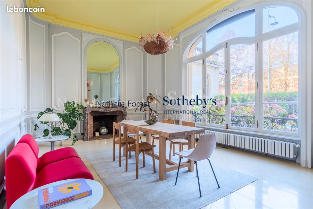Maison 10 pièces 345 m² · à Arras · 345 m² · 799 000 €