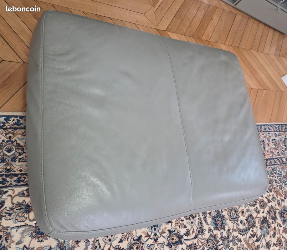 Canapé Gautier 3 places en cuir gris + pouf repose pied (image 8)