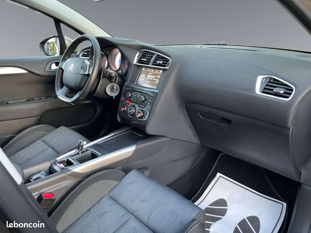 Citroën C4 II 1.6 e-HDi 115 FAP Confort BMP6 (image 13)