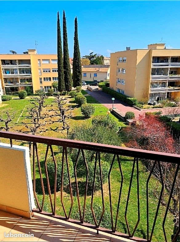 Appartement 3 pièces 50 m² · à Pont-Saint-Esprit · 50 m² · 100 000 €