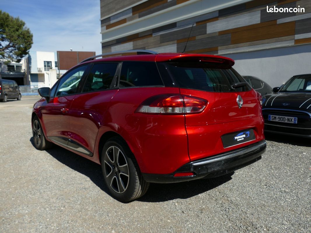 RENAULT CLIO IV ESTATE 1.2 TCE 120 Ch LIMITED EDC 35990KM (image 4)