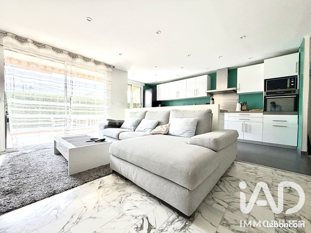 Appartement 3 pièces 82 m² · à Saint-Laurent-du-Var · 82 m² · 400 000 €