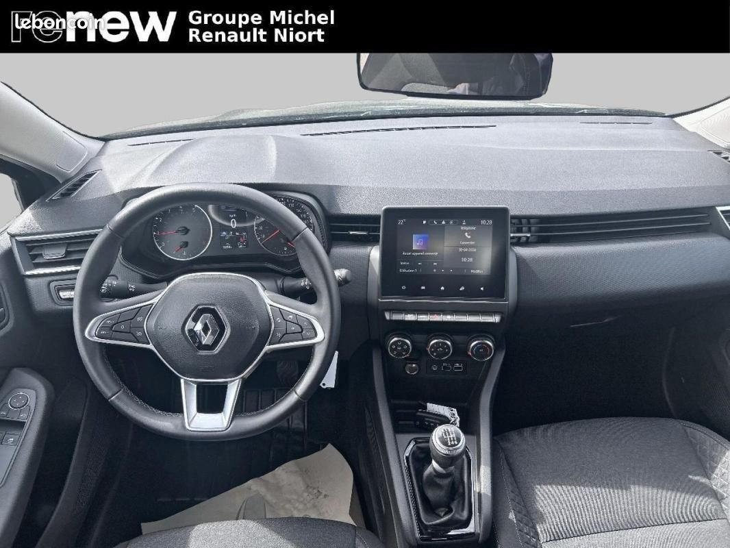 Renault Clio V TCe 90 Equilibre (image 18)