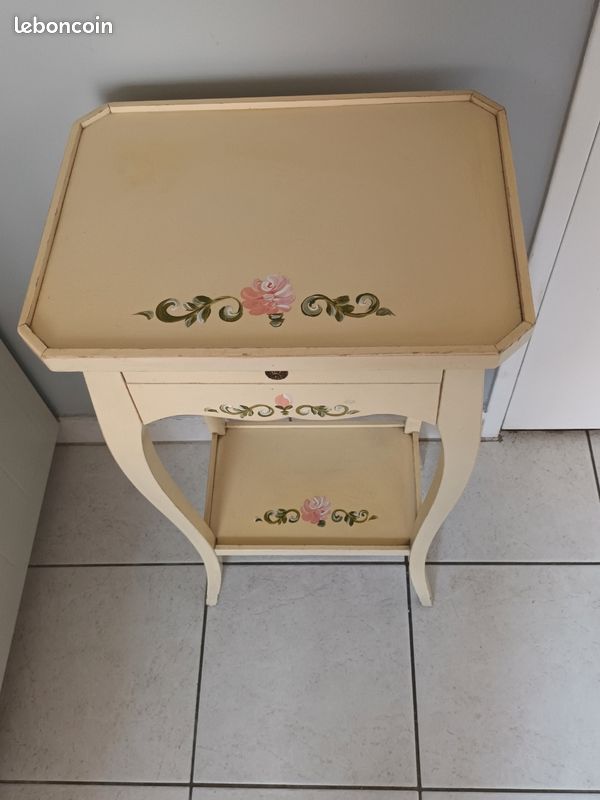 Ancien chevet en bois (image 2)