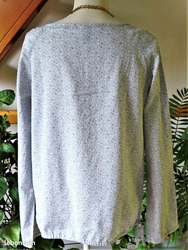 Tunique Only Taille 42 Grise Motifs Fleurs État Neuf (image 4)