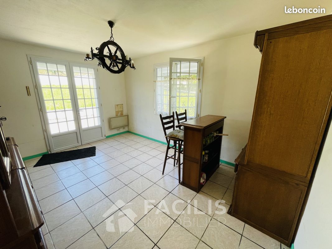 Maison 6 pièces 164 m² - Coteaux-du-Blanzacais 16250 Blanzac-Porcheresse (image principale 5)