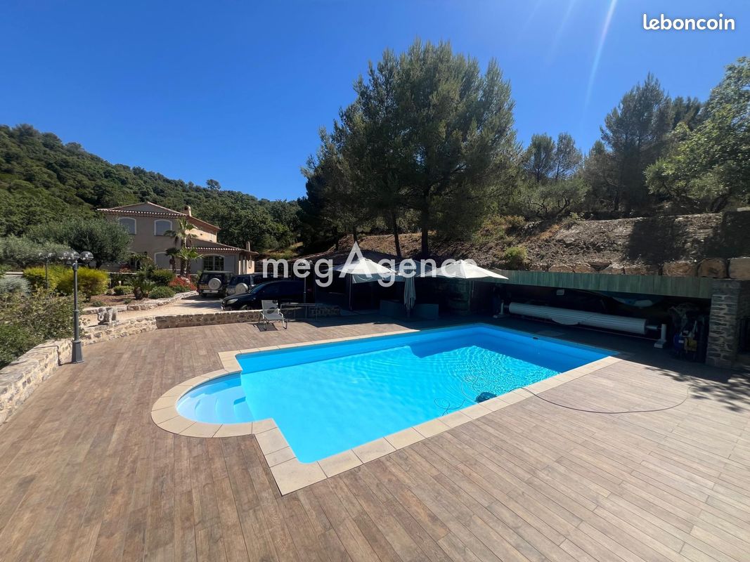 Maison 8 pièces 180 m² · à Hyères · 180 m² · 2 680 000 €