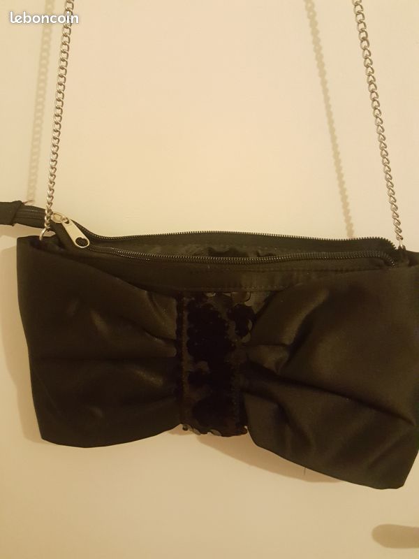 Pochette noire (image 3)