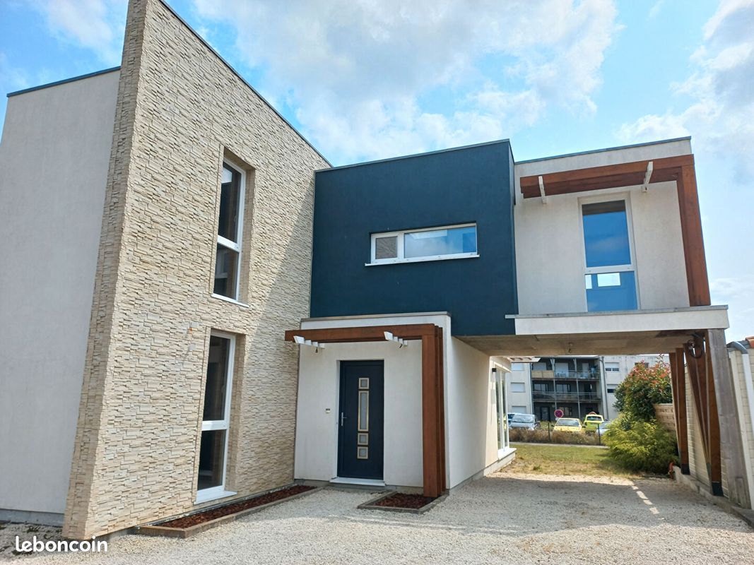 Maison 4 pièces 98 m² · à Sainte-Pazanne · 98 m² · 283 500 €