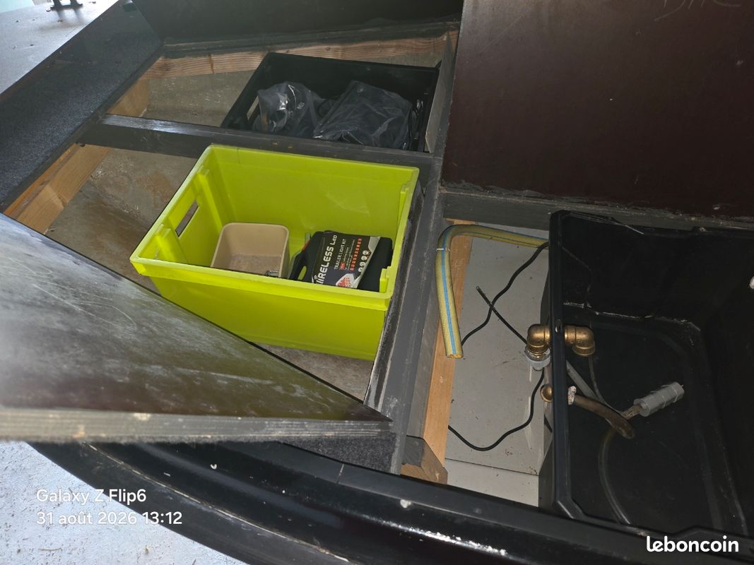 Vends bateau roca (image 8)