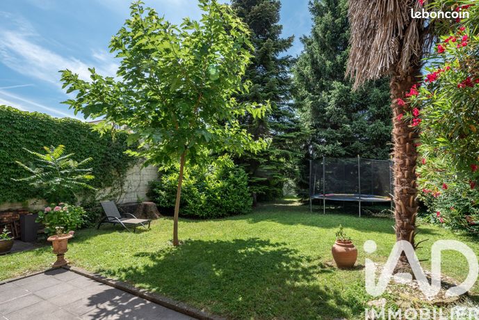 Maison familiale 5 pièces 165 m² — 2