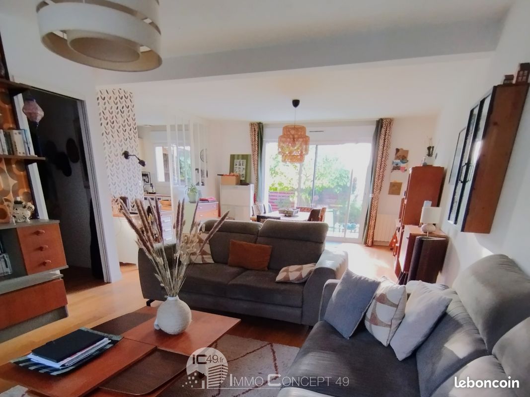 Maison 6 pièces 114 m² · à Brissac Loire Aubance · 114 m² · 299 900 €