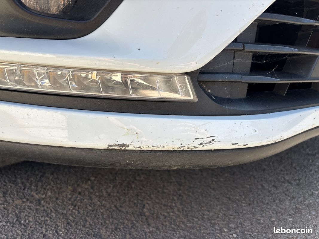 Renault Clio 4 1.5 DCI 90 CH ENERGY BUSINESS ECO2 - DISTRIB OK + EMBRAYAGE OK + AMORTISSEURS OK (image 30)