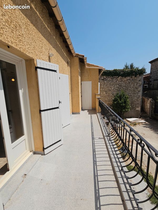 Appartement 4 pièces 112 m² · à Châteaurenard · 112 m² · 1 130 €