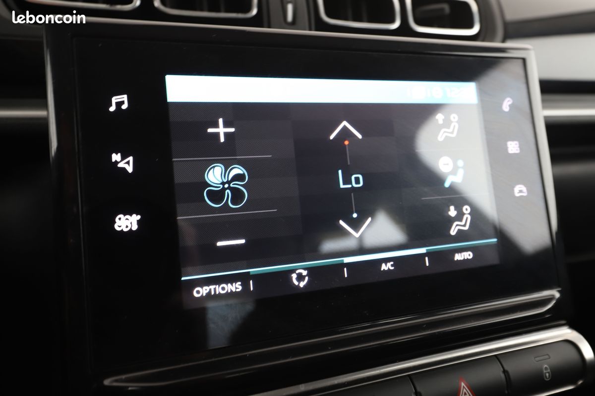 Citroen C3 1.2 PureTech Shine EAT6 110 ch (image 17)