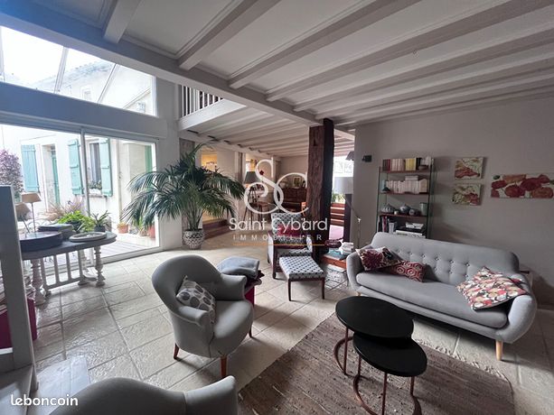 Propriété 8 pièces 294 m²