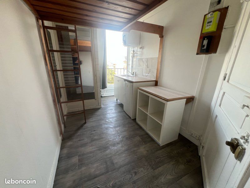 Appartement 1 pièce 7 m² · à Neuilly-sur-Seine · 7,2 m² · 80 000 €