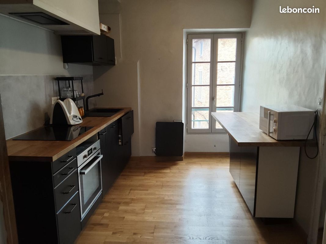 Appartement 3 pièces 75 m² · à Montfort-sur-Argens · 75 m² · 149 000 €