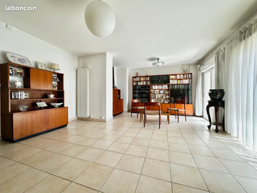 Appartement 4 pièces 90 m² · à Bordeaux · 90 m² · 263 750 €