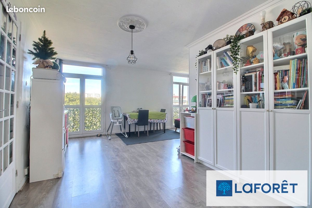 Appartement 4 pièces 73 m² · à Ris-Orangis · 73 m² · 154 060 €