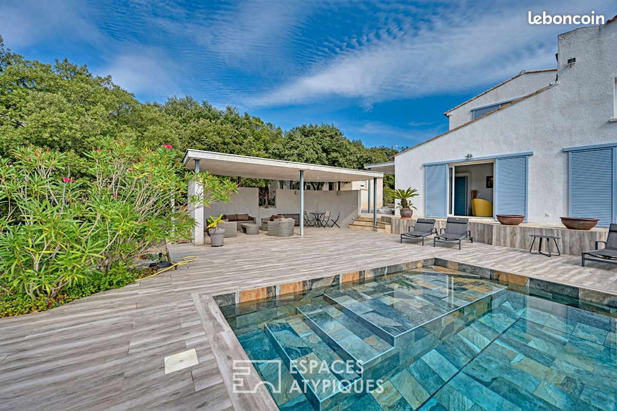 Maison 7 pièces 210 m² · à Saint-Martin-de-Londres · 210 m² · 890 000 €