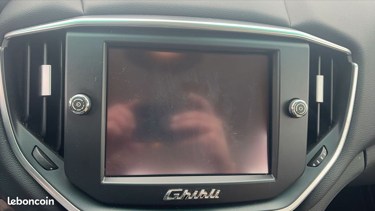 Maserati Ghibli III 3.0 D V6 275 BVA (image 27)