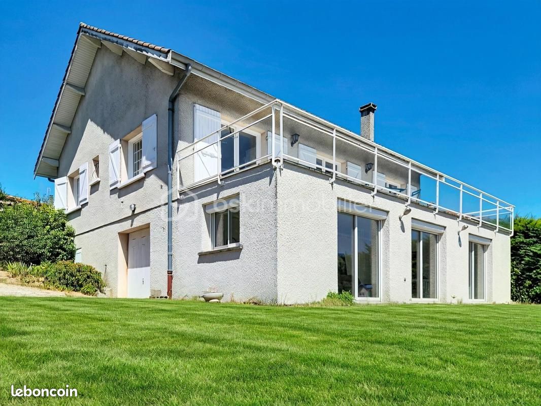 Maison 5 pièces 135 m² · à Miribel · 135 m² · 530 000 €