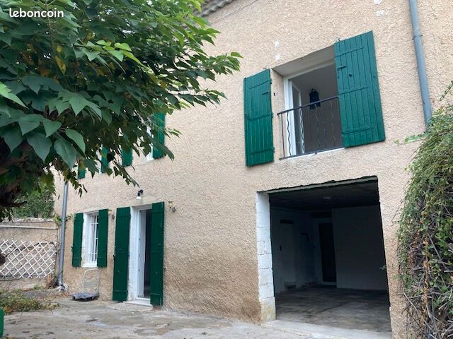 Maison 4 pièces 113 m² · à Carpentras · 113 m² · 885 €