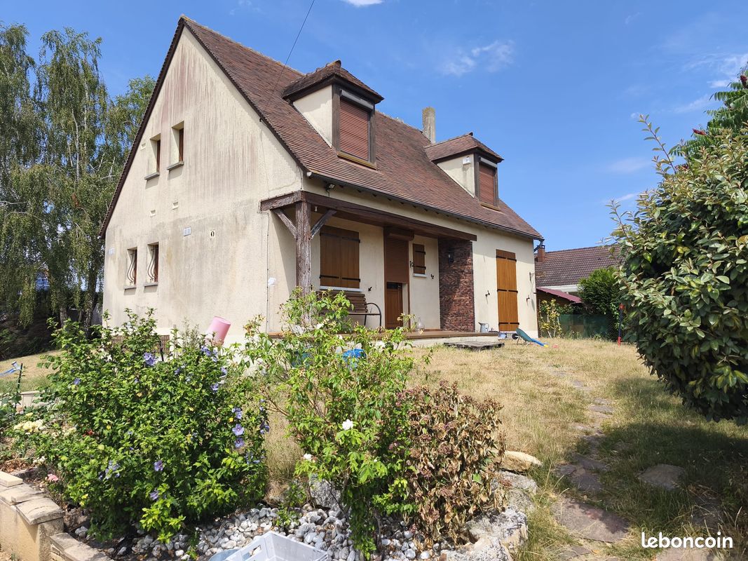 Maison 5 pièces 103 m² · à Amilly · 103 m² · 230 000 €