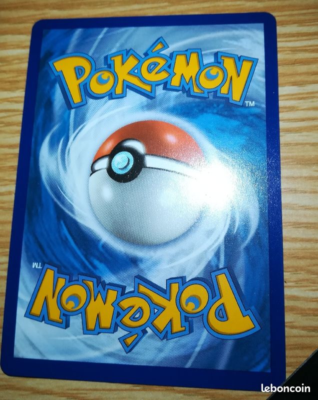Carte pokémon Shifours poing final Vmax neuve et protégé (image 2)