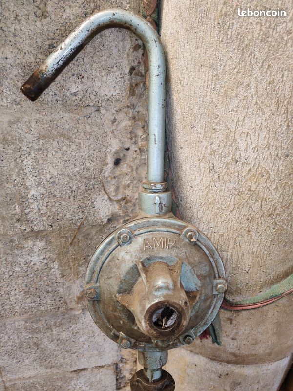 Ancienne pompe (image 3)