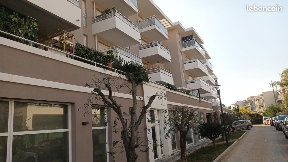 Appartement 2 pièces 46 m² · à Antibes · 46 m² · 905 €/mois