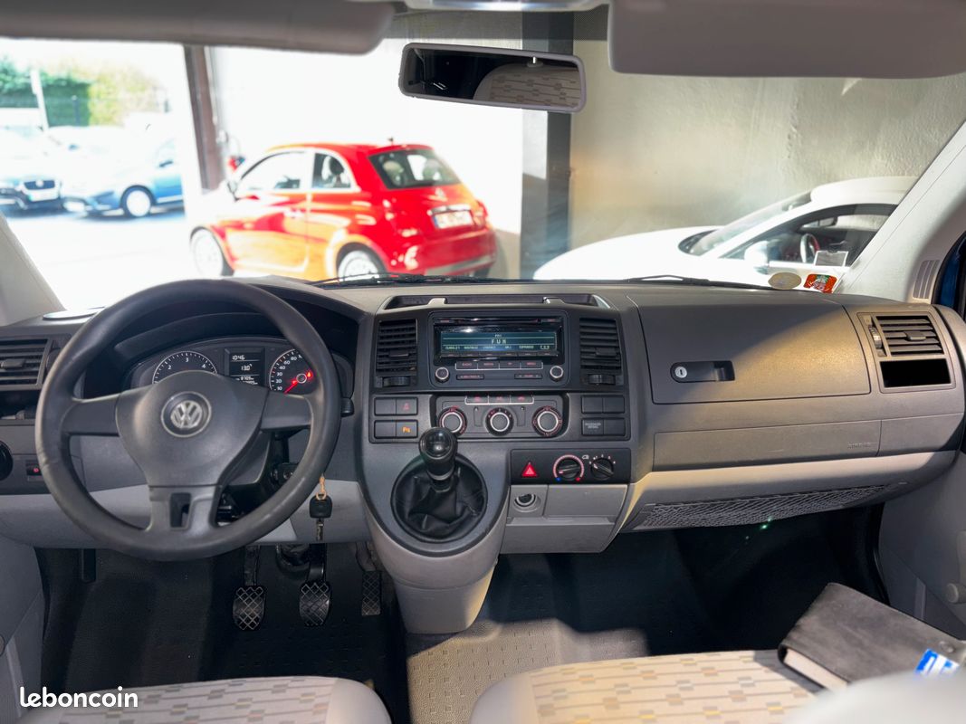 Volkswagen Transporter Combi 2.0 TDI 102ch Business Line "9 places/Suivi" (image 4)