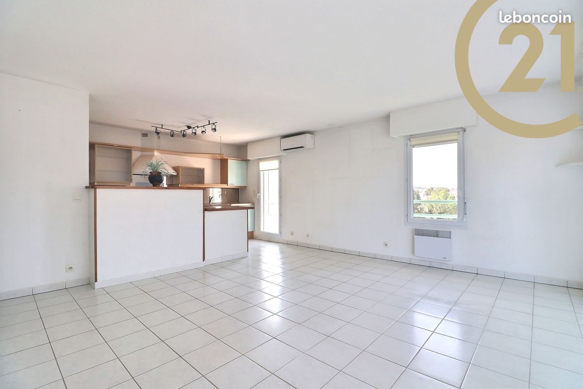 Appartement 4 pièces 104 m² · à Saint-Raphaël · 104 m² · 390 000 €
