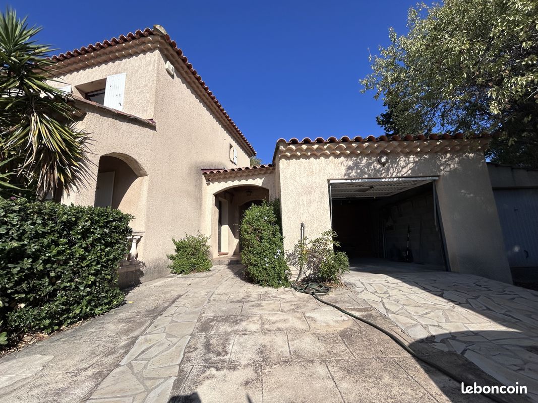 Maison 5 pièces 127 m² · à Marseille · 127 m² · 2 200 €/mois