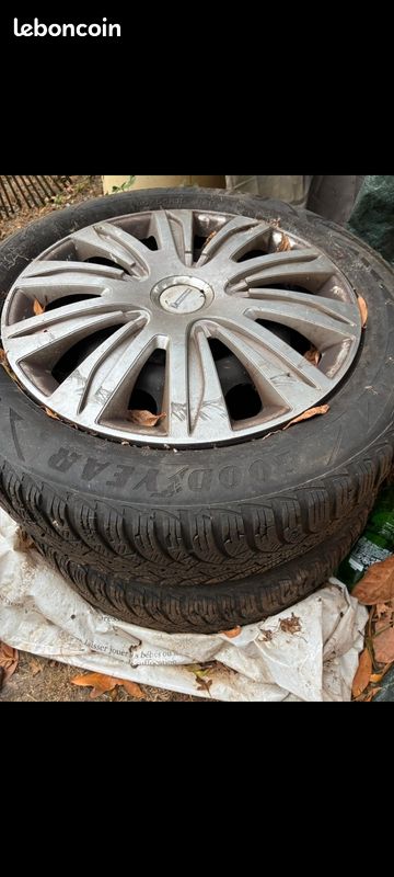 2 Pneux hiver avec jantes pour Peugeot 207 sw (image 1)