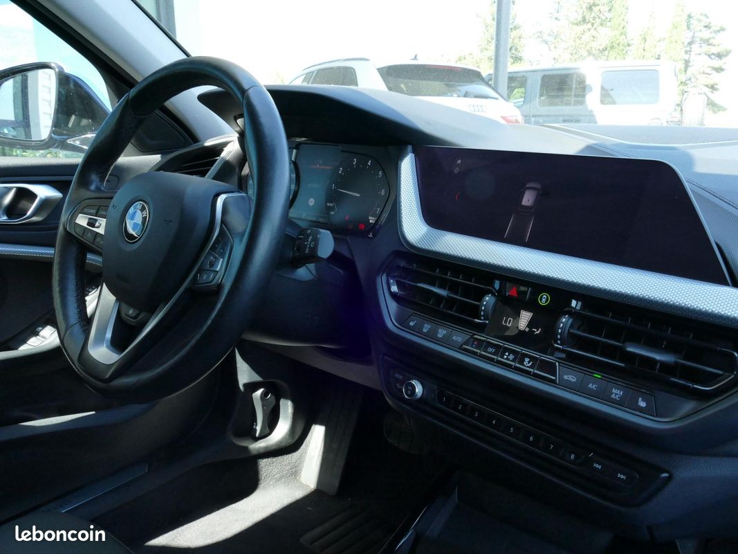 BMW SERIE 1 118i - BV DKG BERLINE F40 Edition Sport (image 37)