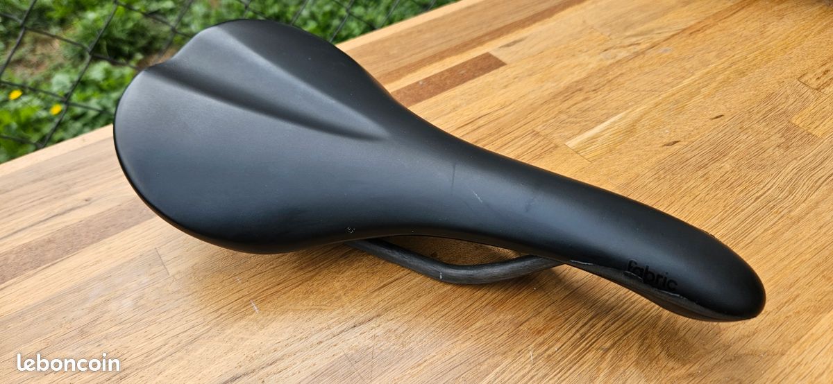 Selle Cannondale Cuir Vintage - Modèle Course Racing - Très Ferme - Occasion