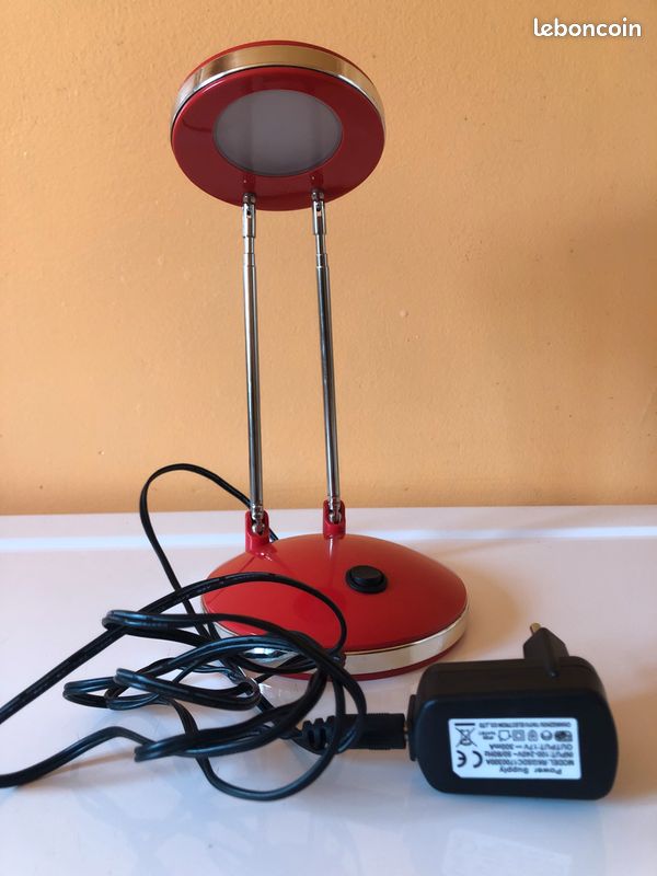 Lampe de bureau réglable (image 3)