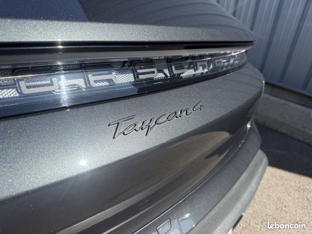 PORSCHE Taycan Cross Turismo 4 476 ch (image 7)
