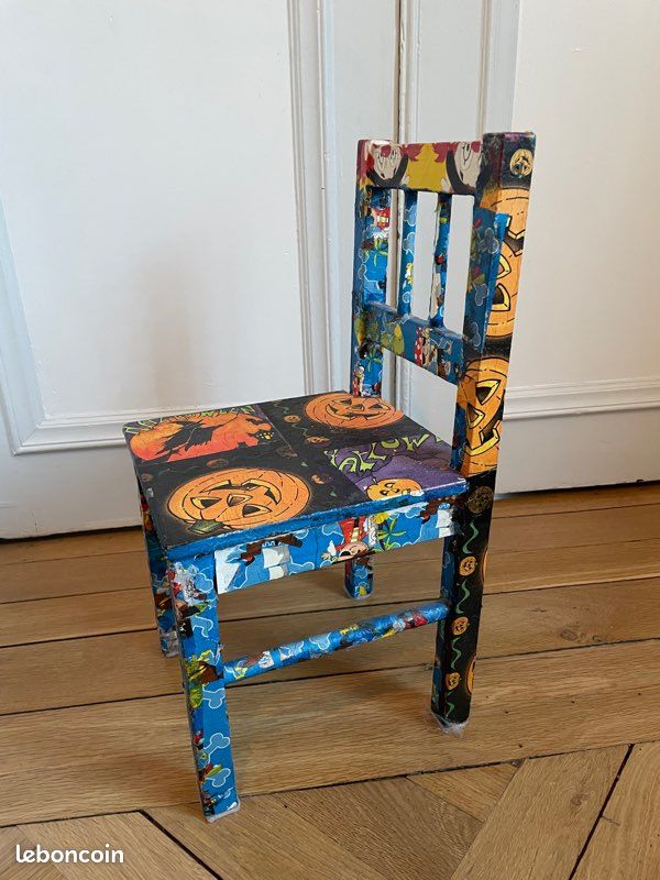 Chaise IKEA décorée Halloween (image 2)
