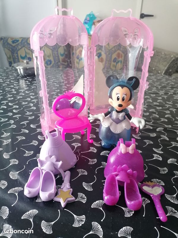 Poupée minnie (image 1)