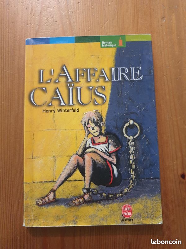 Livre de poche jeunesse "l'affaire Caïus" d'Henry Winterfeld, roman historique (image 1)