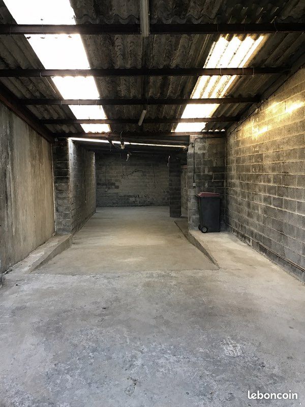 Local commercial 1 pièce 100 m² · à Marcq-en-Baroeul · 100 m² · 205 000 €
