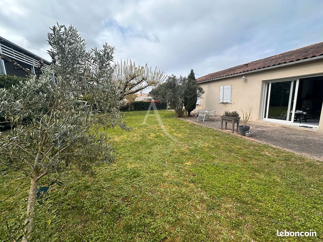 Maison 6 pièces 117 m² · à Saintes · 117 m² · 295 400 €