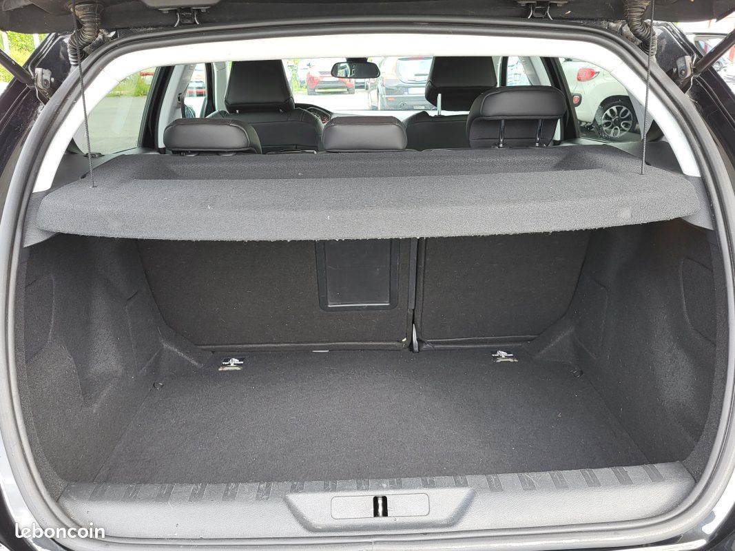 Peugeot 308 ii (lb_, lp_, lw_, lh_, l3_) 1.2 thp 130 2018 (image 15)