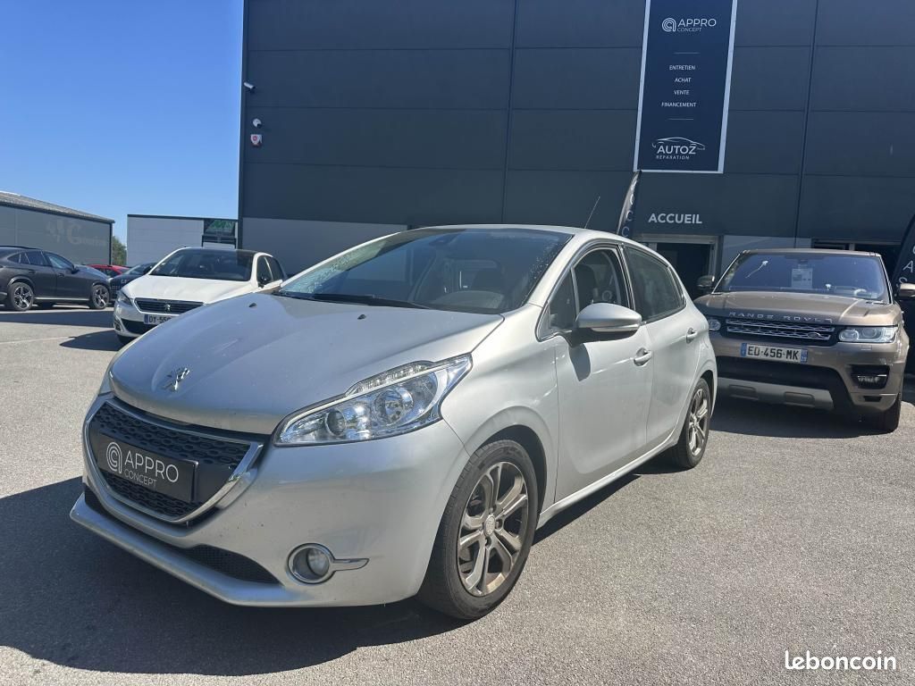 PEUGEOT 208 1.6 e-HDi FAP - 92 BERLINE Active PHASE 1 (image 1)