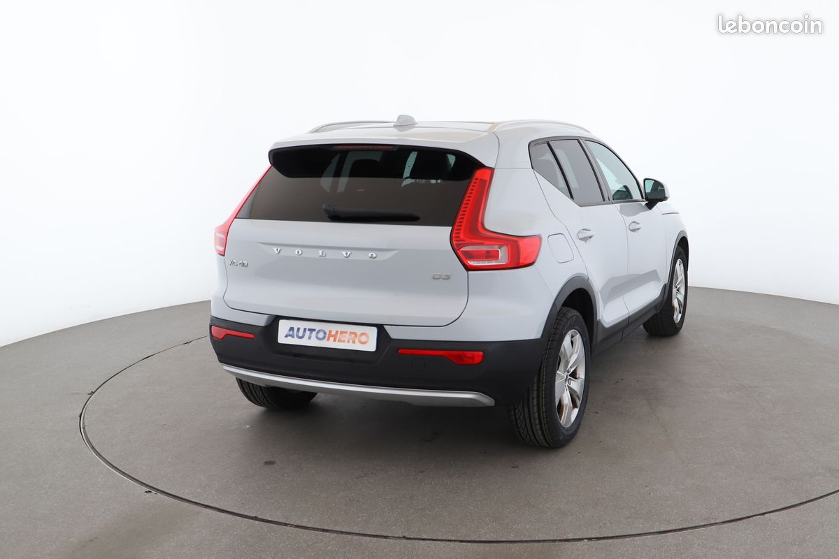 Volvo XC40 2.0 D3 AdBlue Business Geartronic 8 150 ch (image 3)