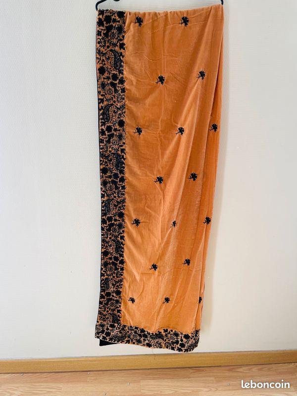 Robé Pakistanaise Shawl (image 2)